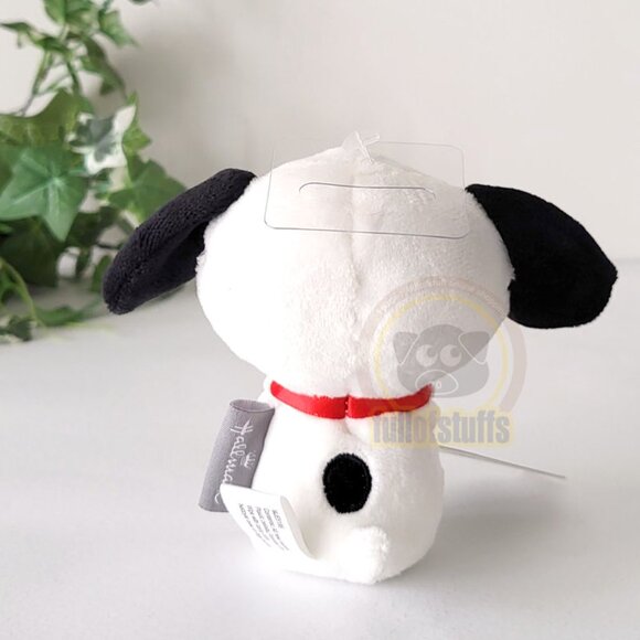 Brand NEW Hallmark itty bittys Peanuts Easter Egg Snoopy Soft Stuffed Plush Toy - Picture 2 of 2